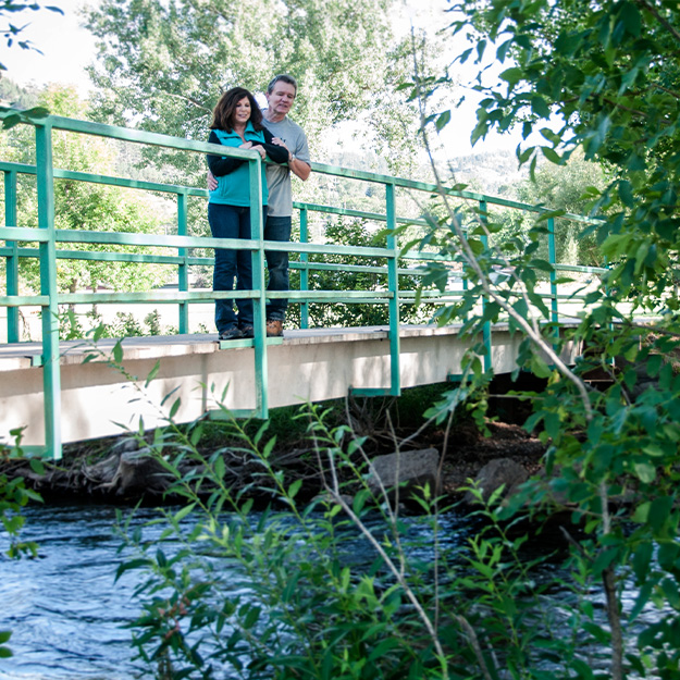 couple on a bridge